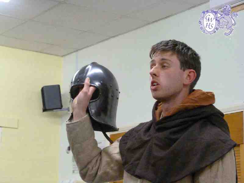29-022 Arming a Knight Jed