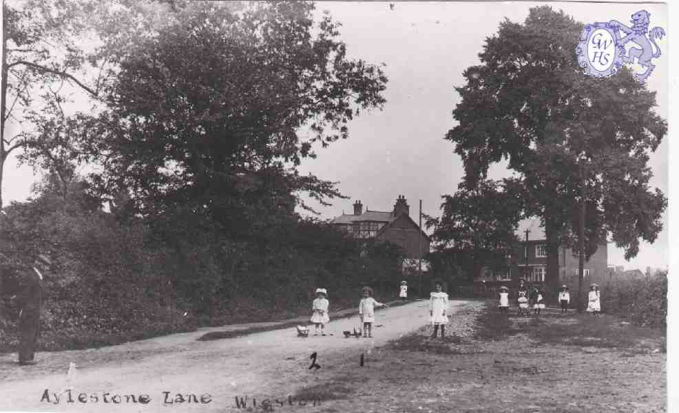 8-9 Aylestone Lane Wigston Magna showing Beech House now gone and the beech tree c 1910