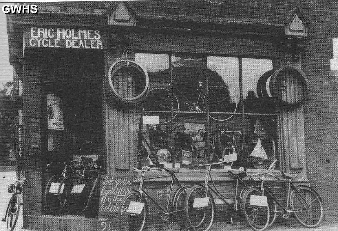 22-155 Eric Holmes first shop circa 1934 corner of Countesthorpe Road and Bassett Street