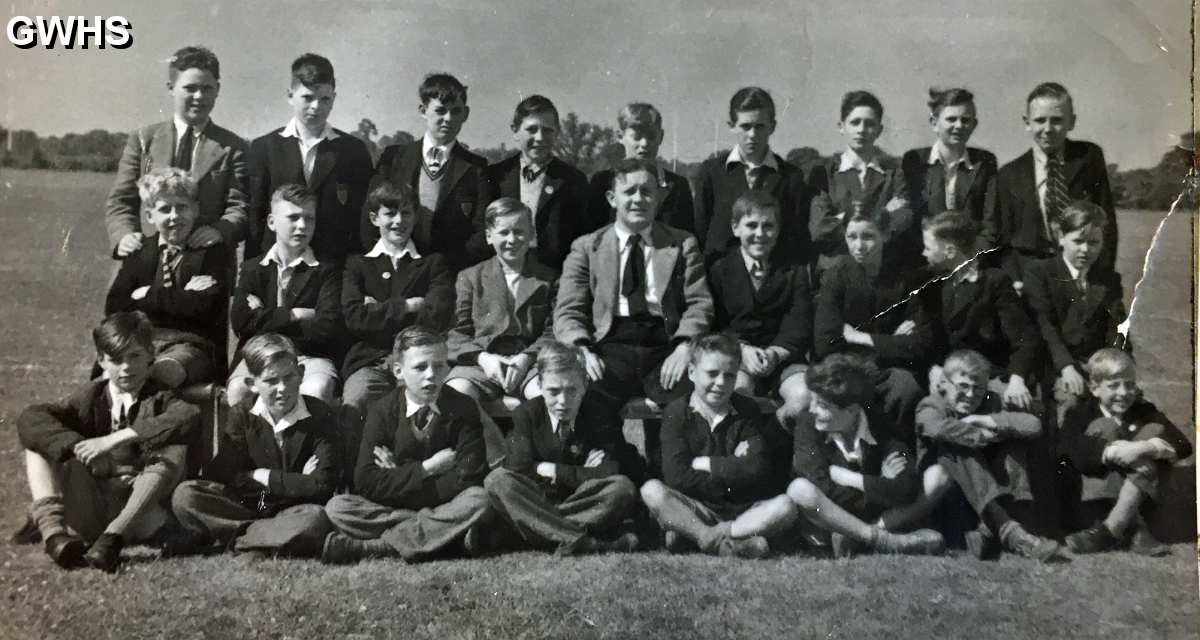 39-608 Bassett Street School Group Photograph c 1953-5