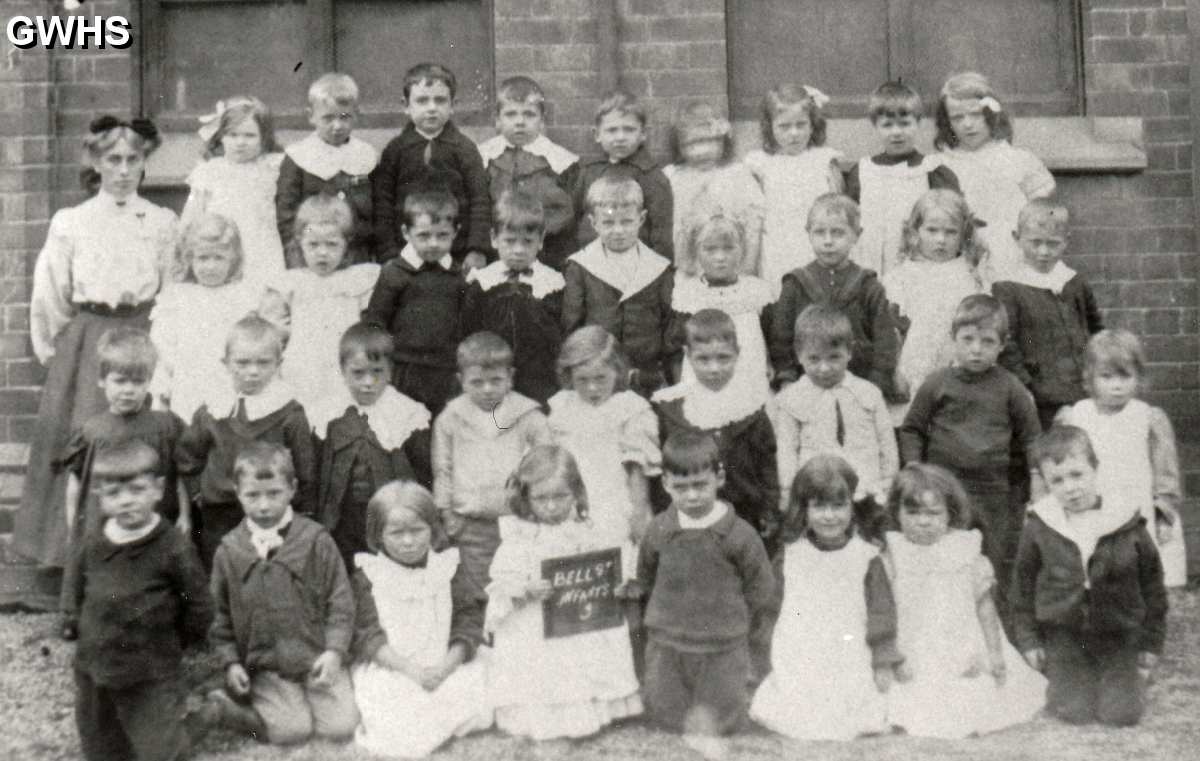 39-474 Bell Street Infants School class 3 Wigston Magna