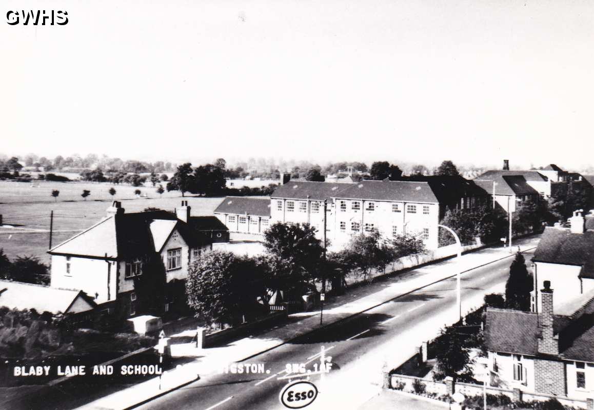 34-988 View along Blaby Lane South Wigston with school in the middle of the picture