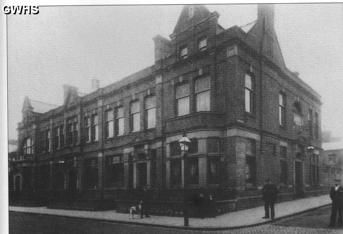 17-072 The Duke of Clarence Hotel Blaby Road South Wigston c 1903