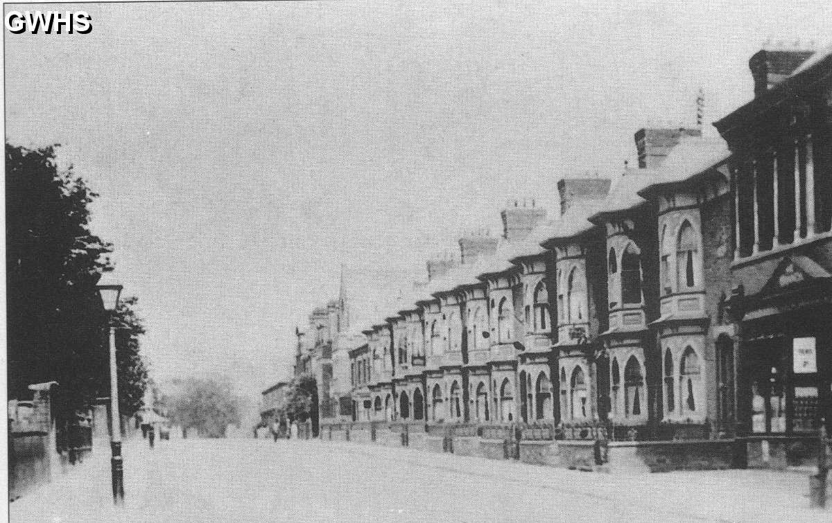 22-097 Blaby Road South Wigston circa 1911, on right is No 2 branch of the Wigston Co-operative Society