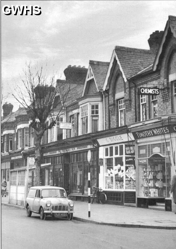 22-513 Blaby Road South Wigston circa 1960 showing Timothy Whites & Diggles Grocery