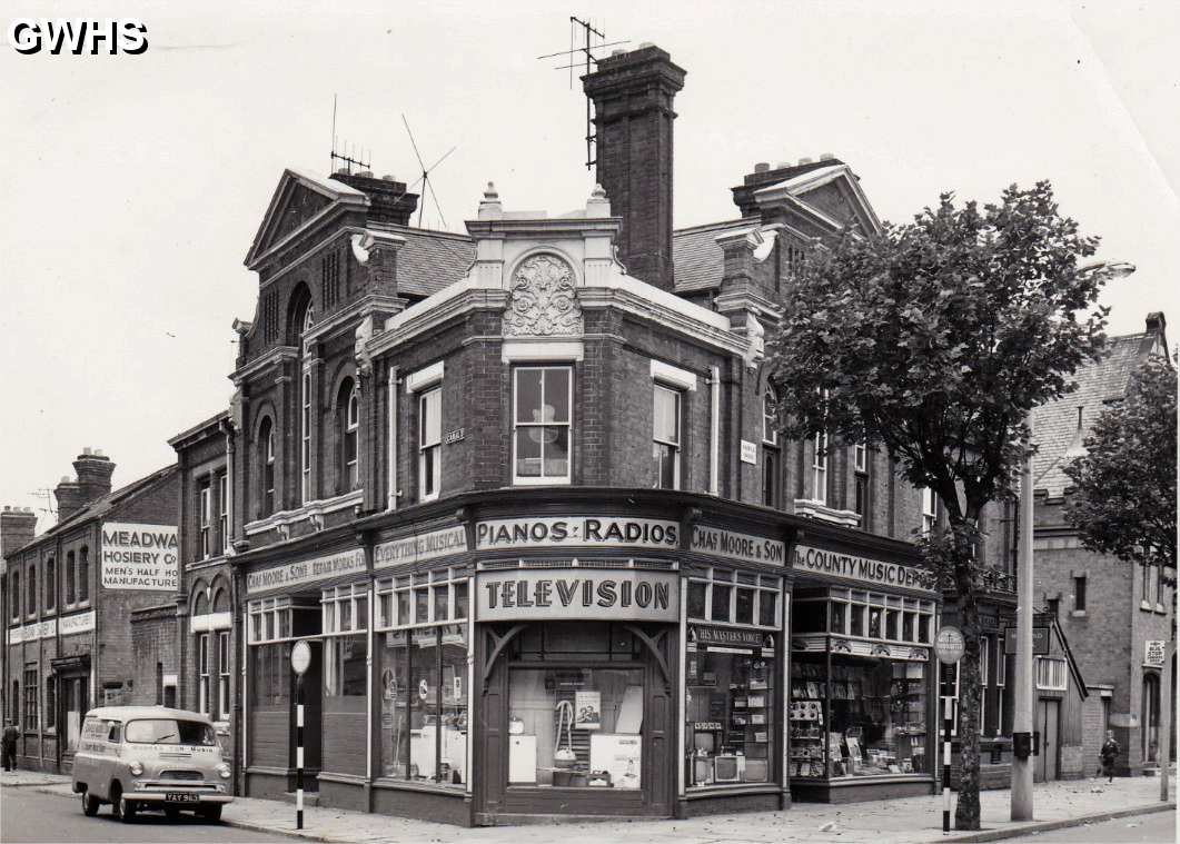 24-041a Chas Moore's music shop on Blaby Road South Wigston c 1960's