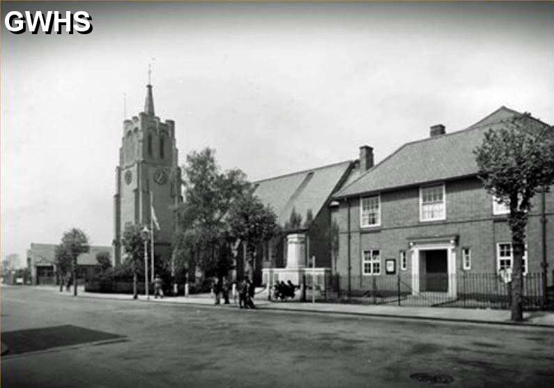 32-053 St Thomas Church, South Wigston - Postcard from 1939