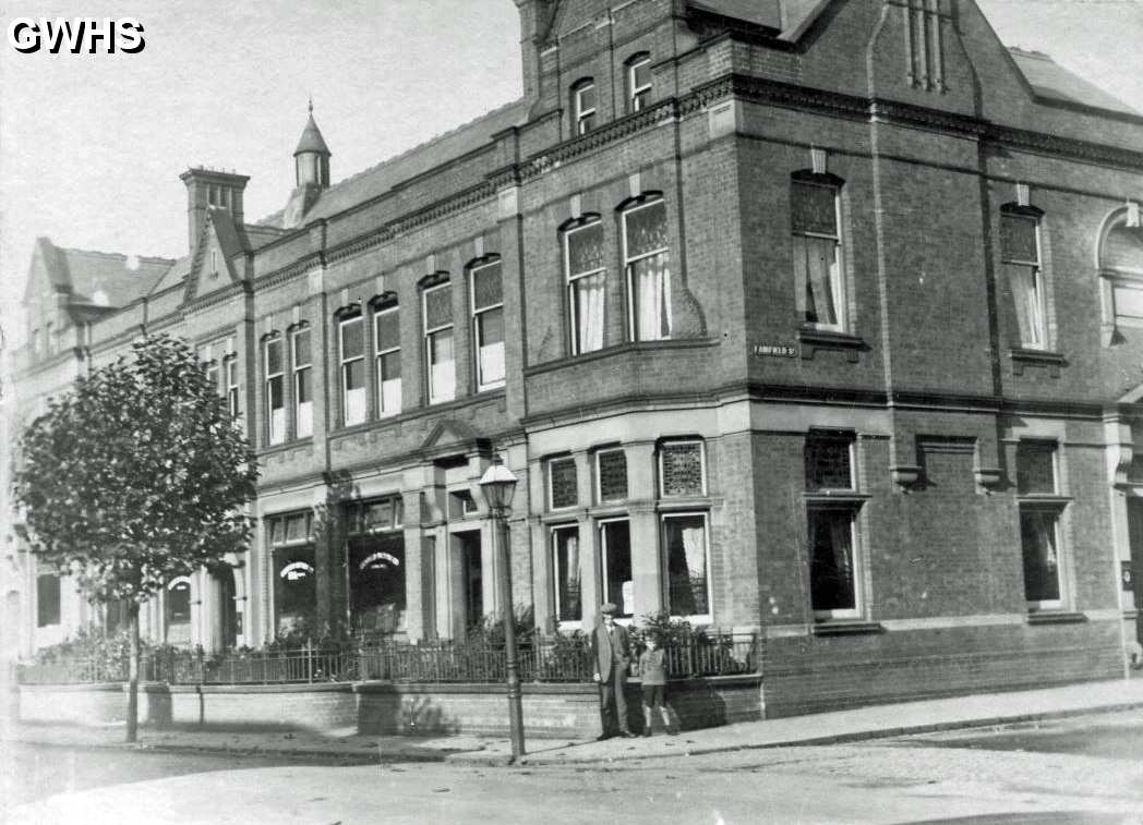 33-323a The Clarence Hotel Blaby Road South Wigston 1925