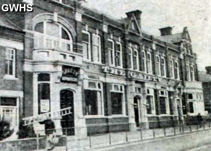 33-993 The Gaiety Hotel Blaby Road South Wigston 1978