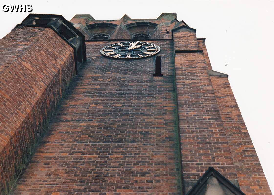 35-198 St Thpmas Church tower South Wigston