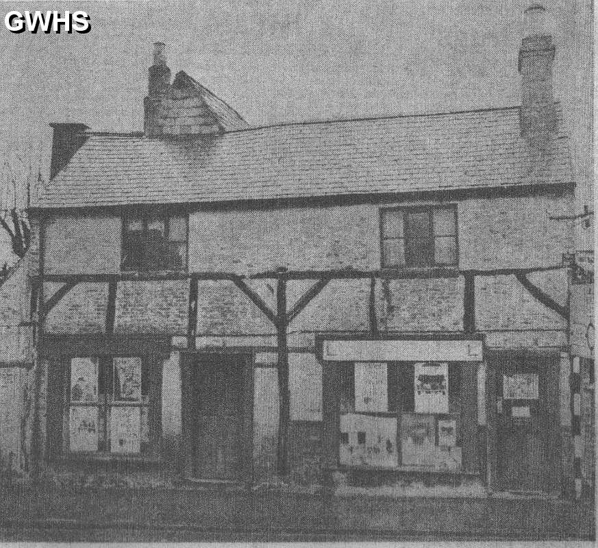 21-038 Quakers Cottage Bull Head Street Wigston Magna 1967