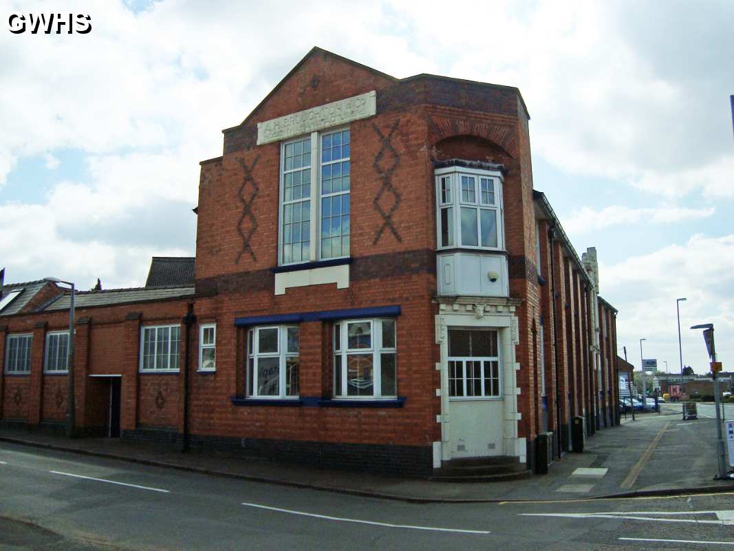 23-877 Kings Centre Building on Bull Head Street Wigston Magna 2014