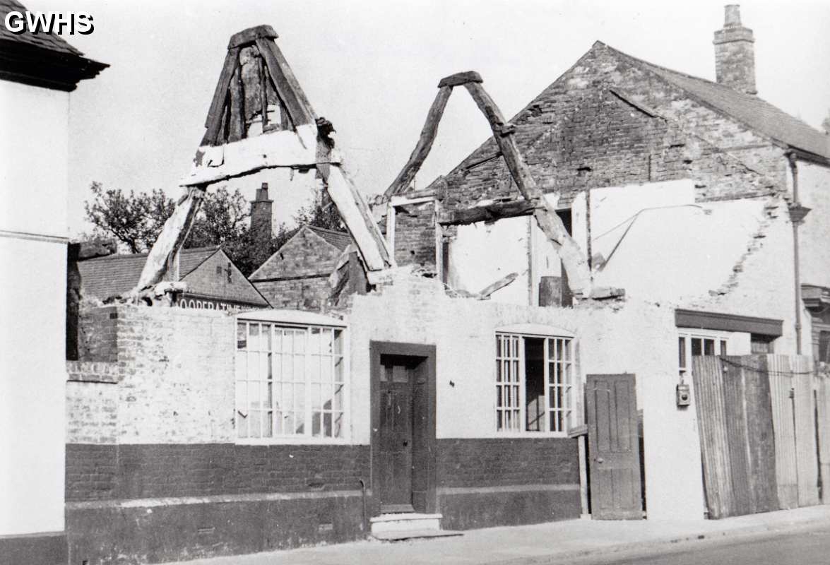 8-96a Demolition of old cottages c 1950 Bull Head Street Wigston Magna