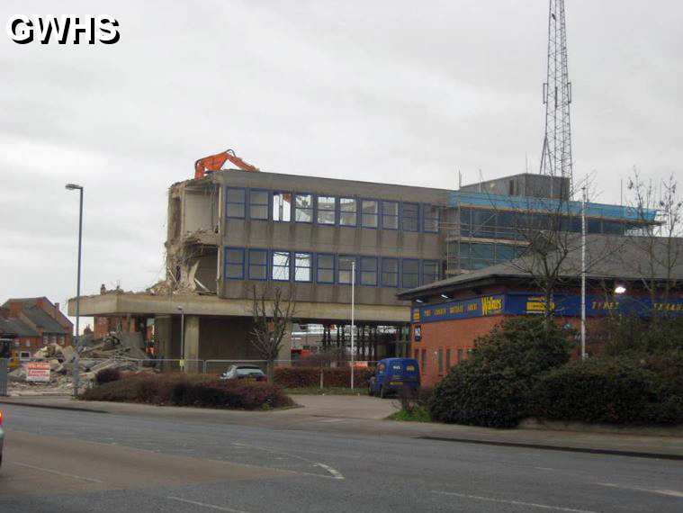 32-275 Demolition of The Police Station in Bull Head Street Wigston Magna 2012