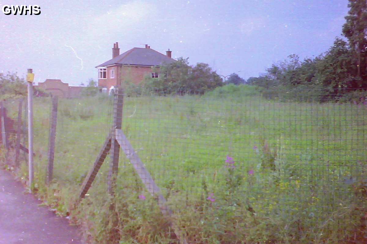 36-211 Mrs Kings house Bull Head Street Wigston Magna late 1980's