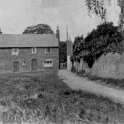 30-581 Cottage on Bull Head Street with original mud wall