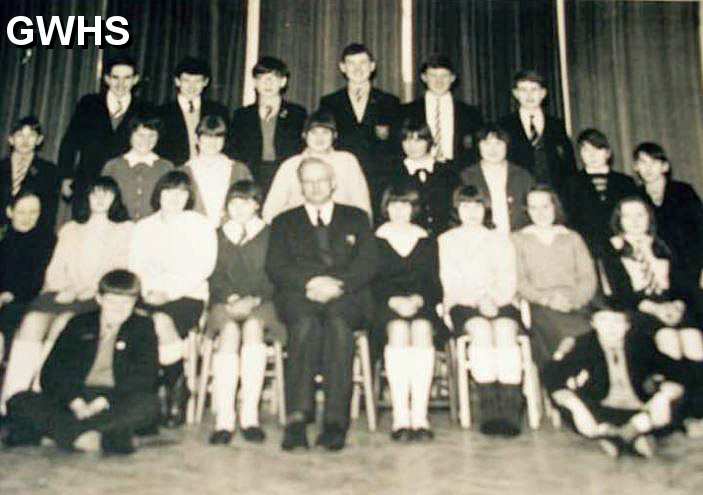 35-979 Bushloe High School class of 1966 with Gordon Sutherland