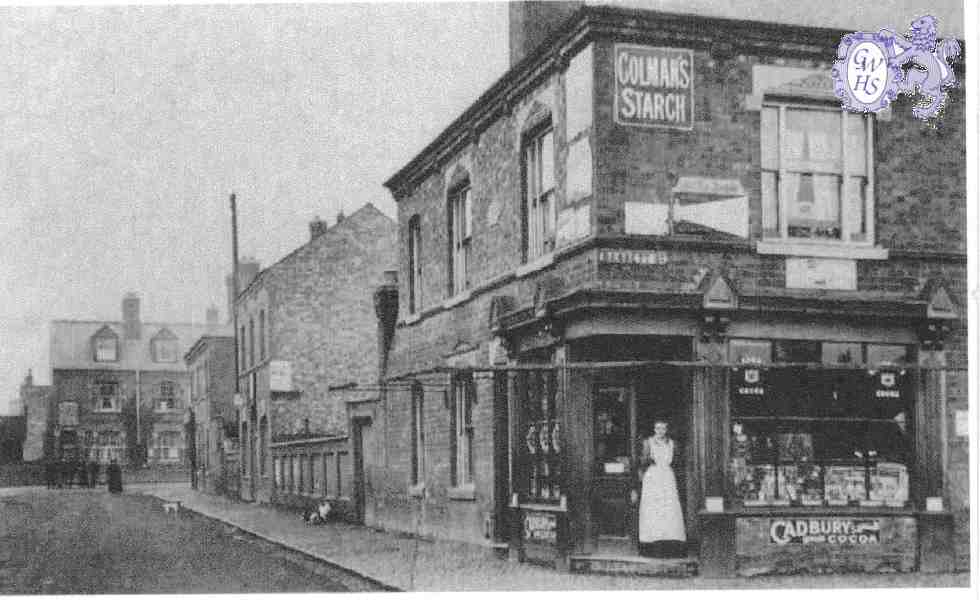 19-028 Bassett Street corner South Wigston circa 1920