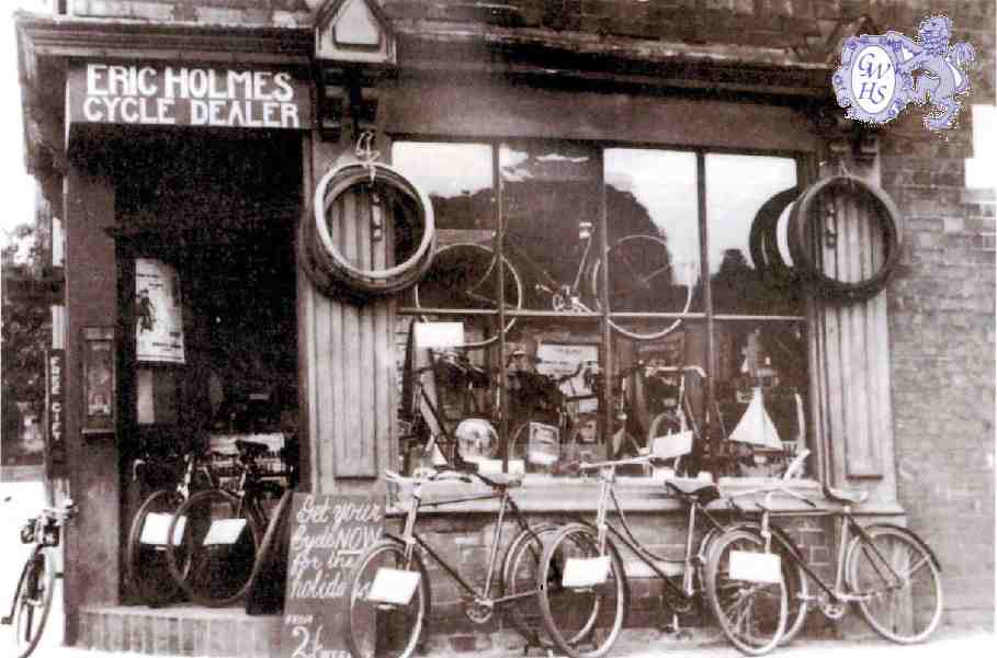 30-583 Eric Holmes Cycle Dealer Corner Basset Street South Wigston