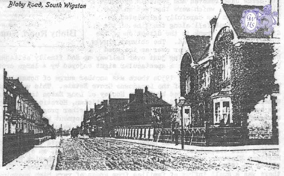 20-007 Orson Wright's house on left of Blaby Road South Wigston c 1910