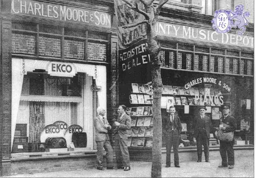 22-505 Charles Moore & Son 115 - 117  Blaby Road South Wigston circa 1940