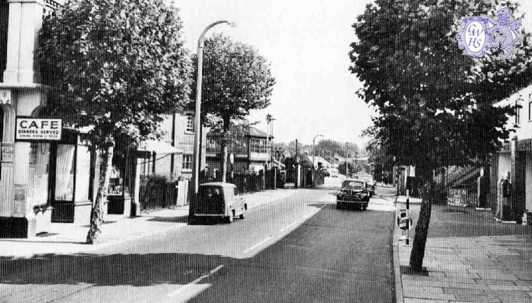 30-572 Blaby Road South Wigston looking towatds the level crossing