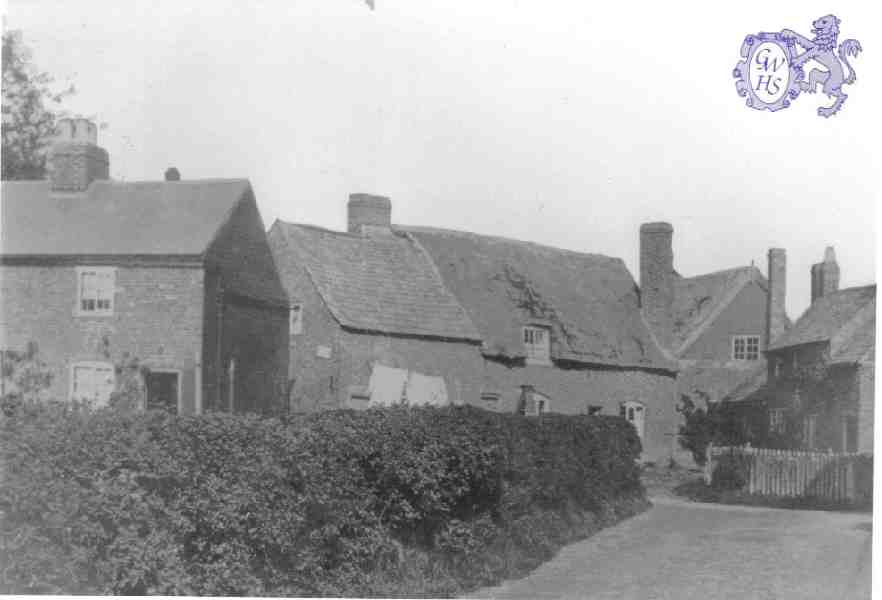 23-001 The true Little Hill junction - Blunts Lane and Cross Street - Near the Village Green 1930's Wigston Magna
