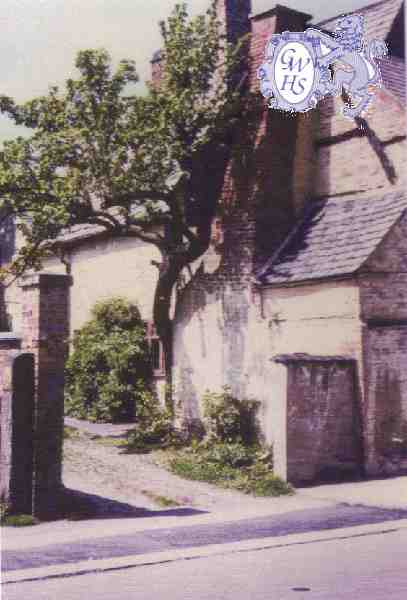 23-705 Quaker Cottage Bull Head Street Wigston Magna c 1960