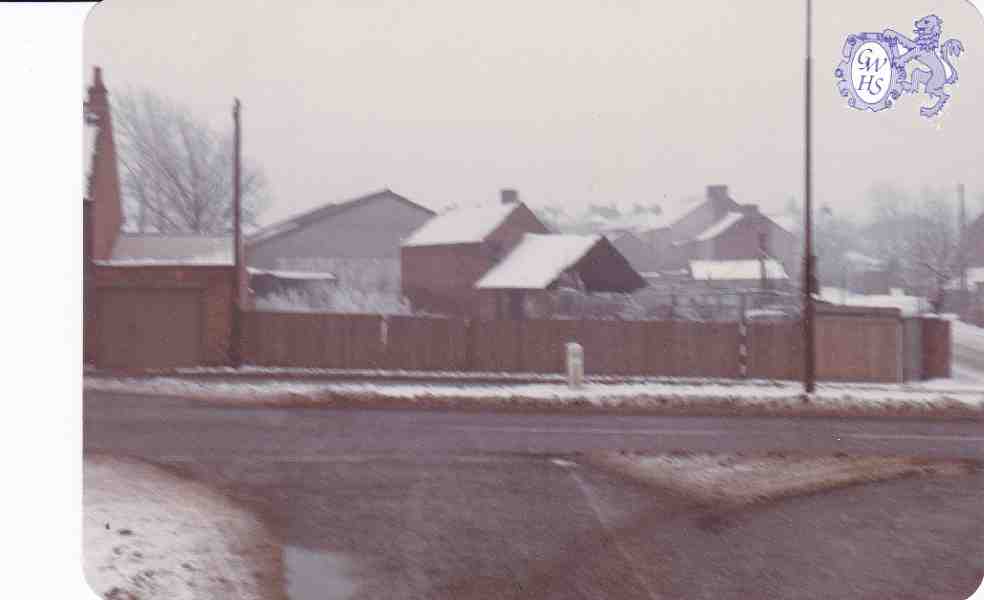26-254 Looking across Bull Head Street at the land that Kwik-Fit was built on circa 1970