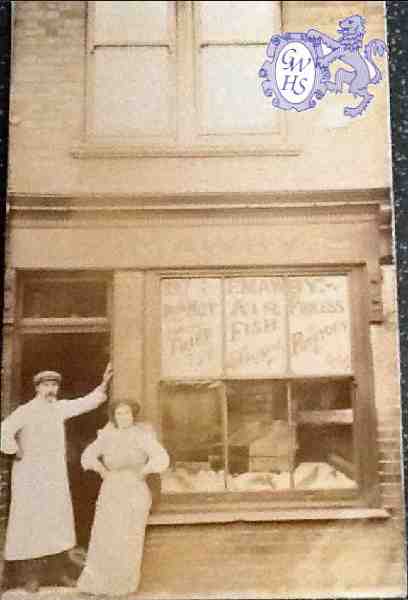 31-214 Mawbys Fish & Chip shop Bull Head Street Wigston Magna circa 1948