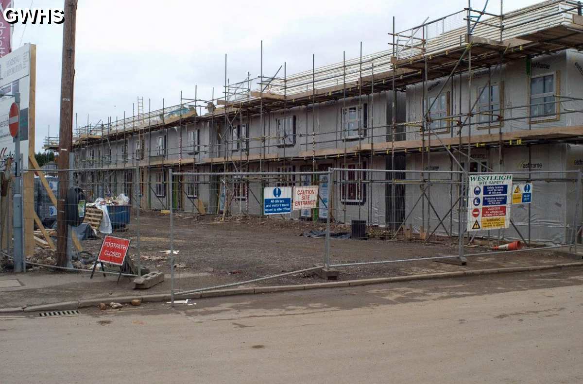 34-023 New houses that were being built on Canal St & Irlam Street in South Wigston 2004