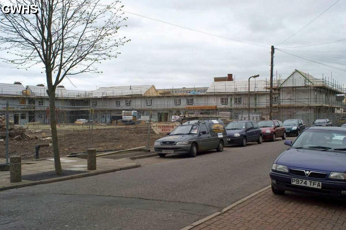 34-024 New houses that were being built on Canal St & Irlam Street in South Wigston 2004
