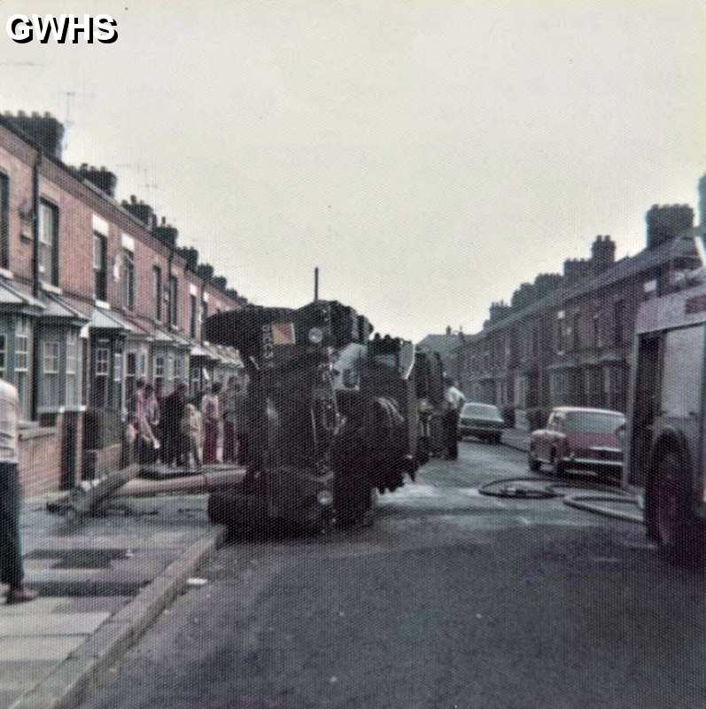 34-765 Clifford Street South Wigston 1973 - Military Vehicle from Parade has an accident