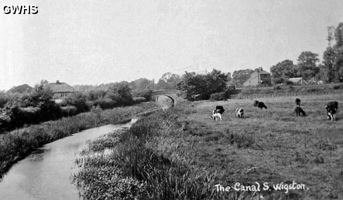 30-937 The Canal South Wigston postcard date unknown