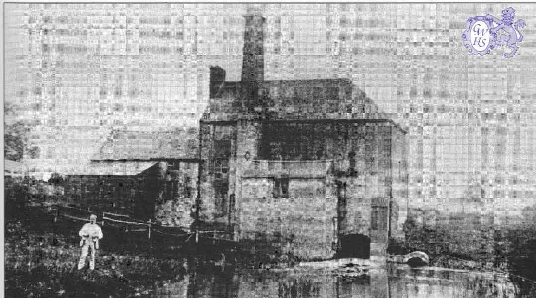 22-085 Mr Redhead infront of Crow Mill circa 1903 South Wigston