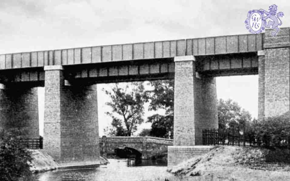 30-786 Crow Mills Railway bridge over the canal South Wigston