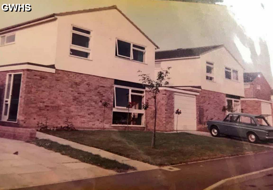 35-449 Dorchester Road Little Hill Estate Wigston Magna 1971