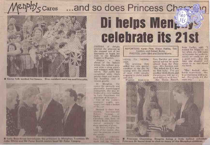 21-001 Di Helps Menphys celebrate its 21st - April 1990