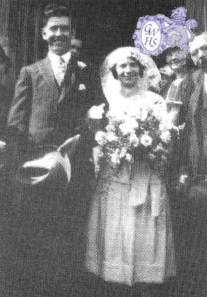 22-214 Wedding of Phyllis Briggs and Osmond Hilton 1926 Fleckney