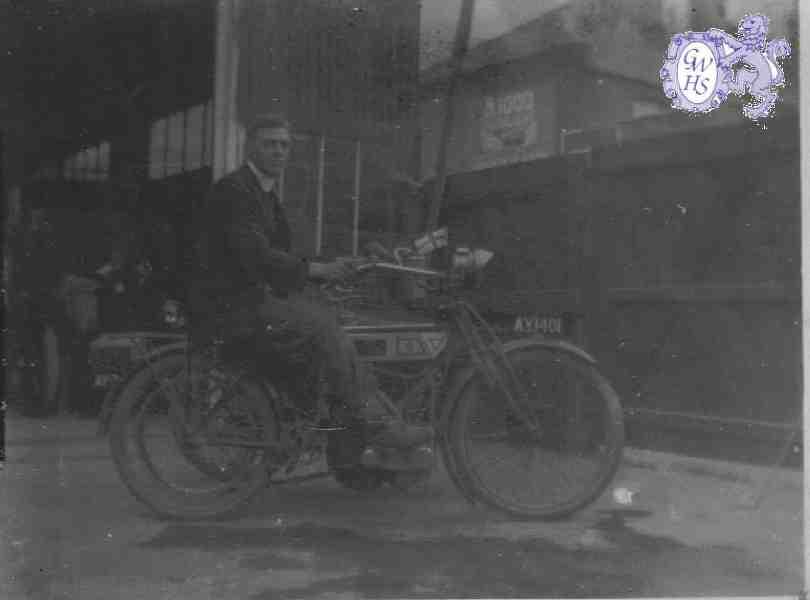 22-326 Percy George Forryan and his motorcycle & sidecar taxi in Wigston Magna