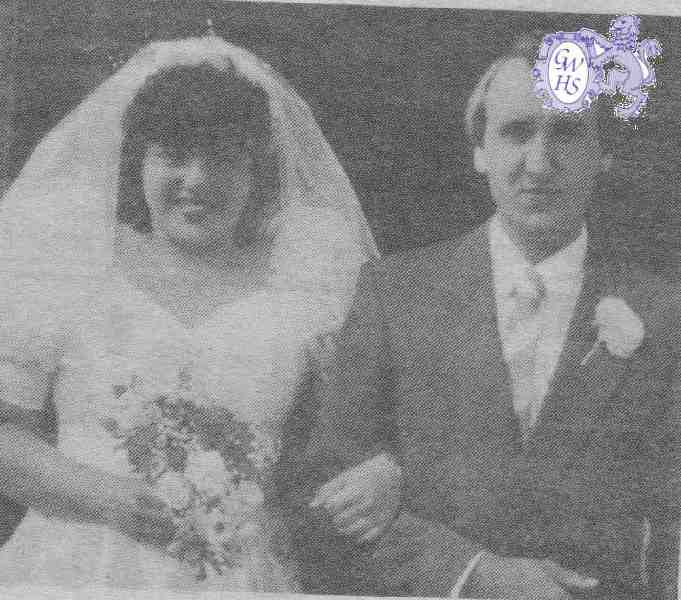 22-573 Wedding of David Hall to Jayne Whitehead 1990