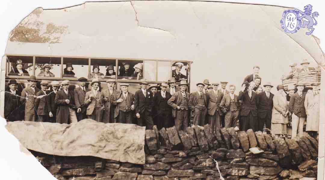 9-111 Wigston Co-op employees during an outing late 1920's