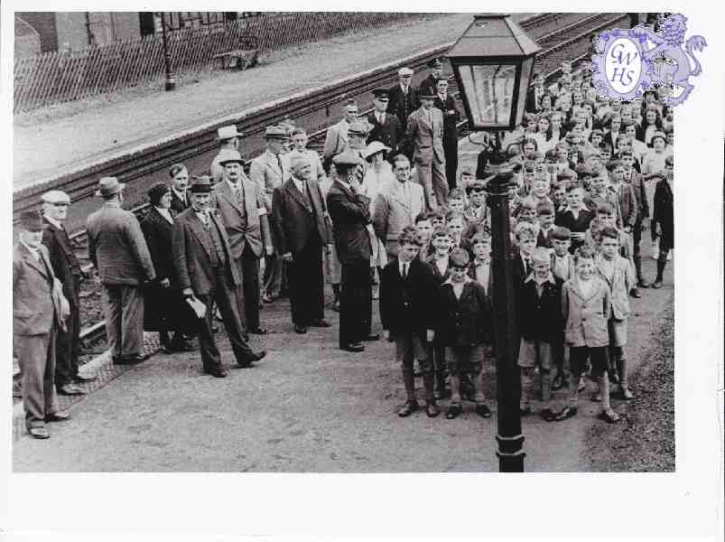 9-175 School Group Wigston Magna evacuation rehearsal c 1939