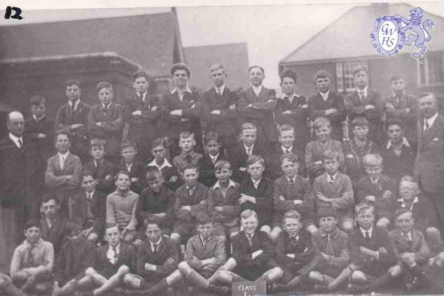 9-51 School Class Wigston Magna