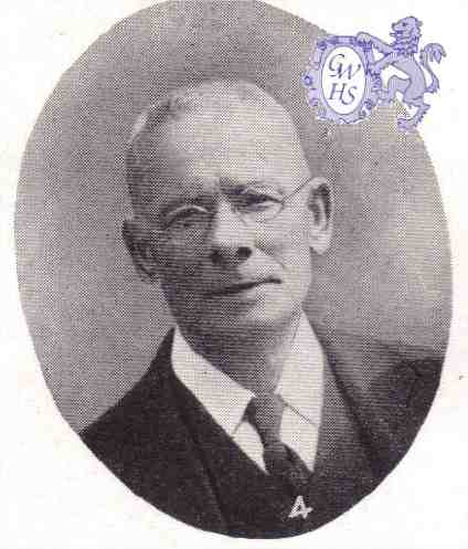 23-479 T Carter Treasurer of First Committee of Wigston Co-operative Hosiery Ltd circa 1898
