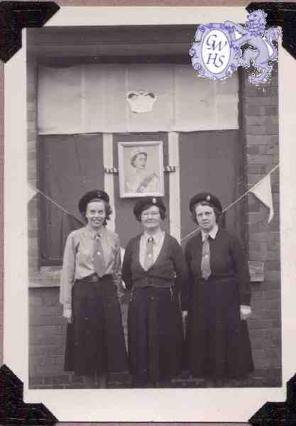 25-052 Queen Elizabeth Coronation Guide Clubroom Welford Road Wigston Magna 1953