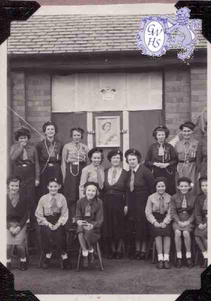25-053 Queen Elizabeth Coronation Guide Clubroom Welford Road Wigston Magna 1953