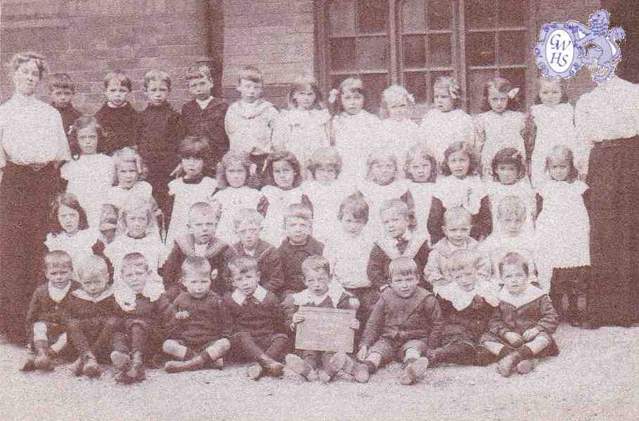29-685 Church of England School Long Street Wigston Magna 1903