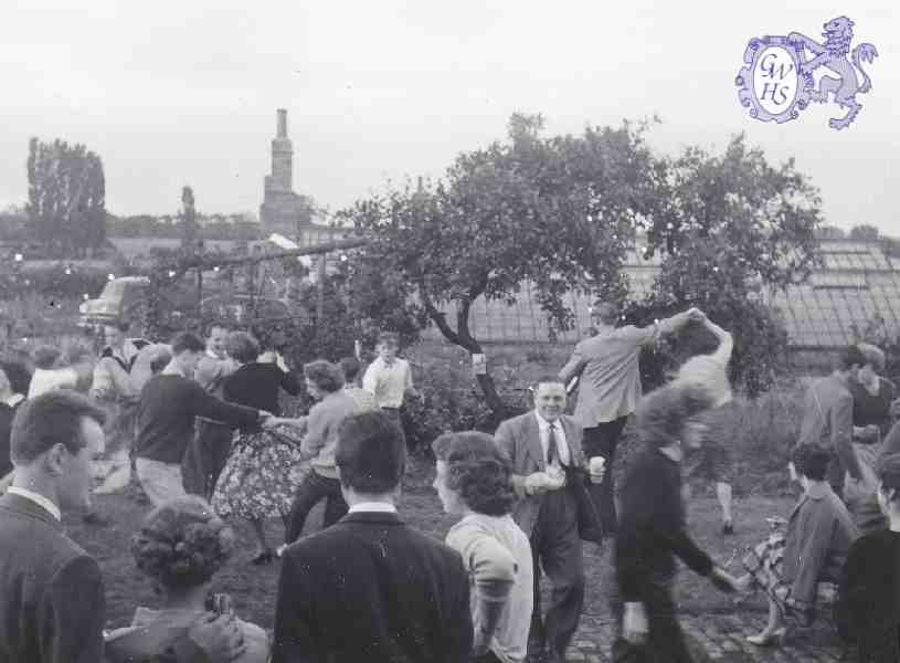 30-093 BBQ for Worls Refugee Year at Horlock's Nursery Leicester Road Wigston Fields in 1957