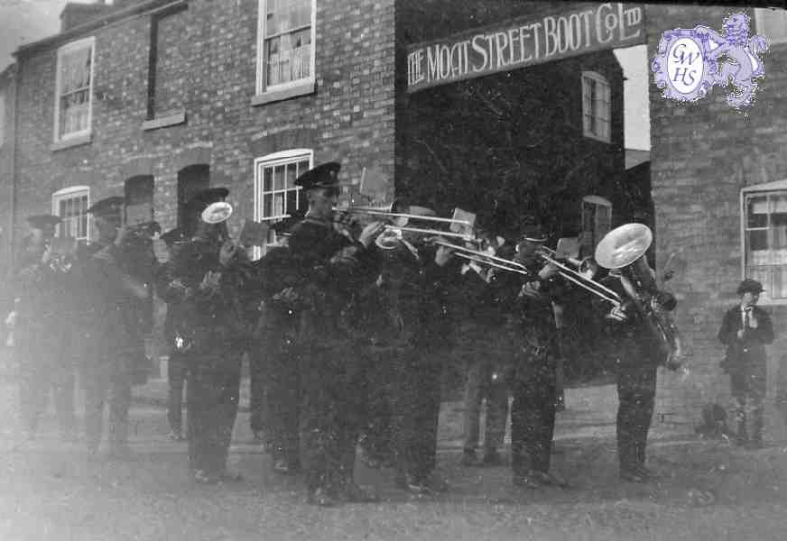 30-195a Charles Moore conducting his Brass Band Moat Street Wigston Magna 1920's